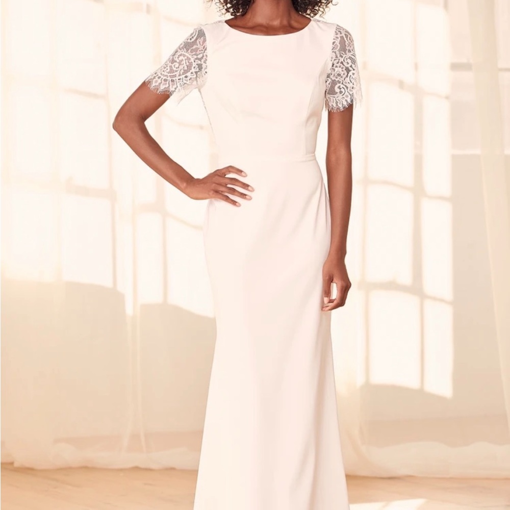 Lace wedding dress